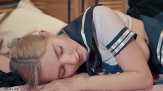 Kawaii schoolgirl gets creampie and facial - Eva Elfie